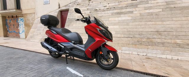 KYMCO Super Dink 350 - Roja