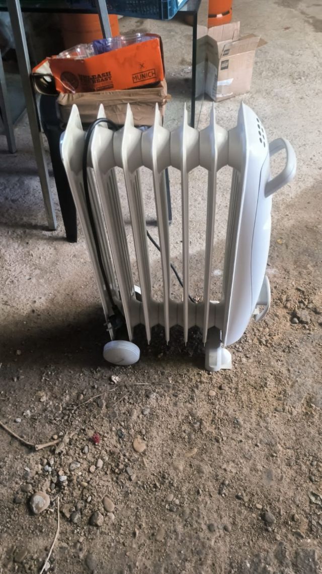 Radiador DeLonghi 1500W