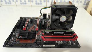 Placa base Gigabyte 990X gaming + FX6300 + 4GB RAM