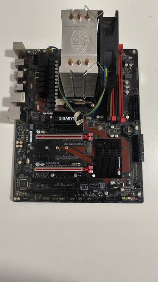 Placa base Gigabyte 990X gaming + FX6300 + 4GB RAM