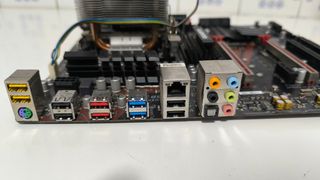 Placa base Gigabyte 990X gaming + FX6300 + 4GB RAM