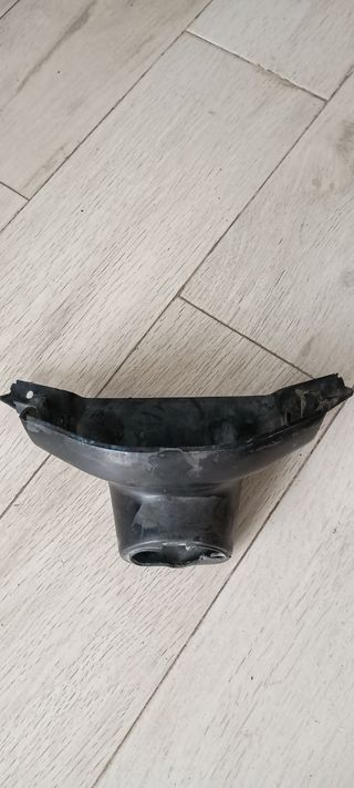 Carenado inferior velocímetro Yamaha BWS  booster 
