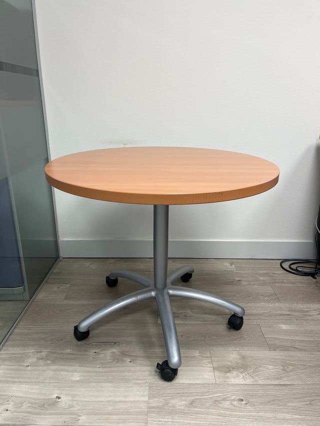 Mesa redonda móvil - oficina