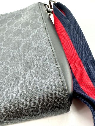 Bandolera Gucci negra y roja