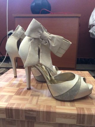 Zapatos fiesta beige/dorado 37-38