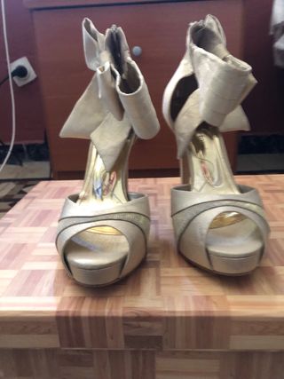 Zapatos fiesta beige/dorado 37-38