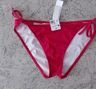 Bikini rosso taglia XL (42-14)