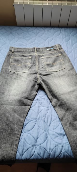 Pack 7    pantalones, talla L 44