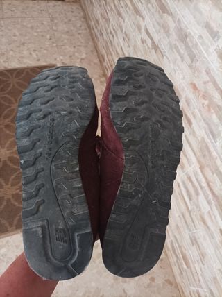 Zapatillas New Balance 393 granate