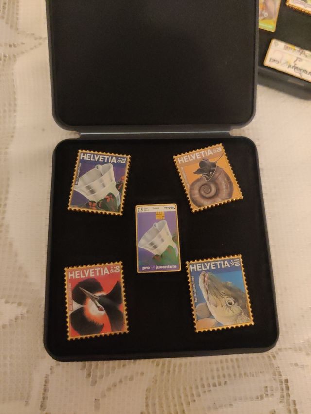 Pins anni 80 francobolli