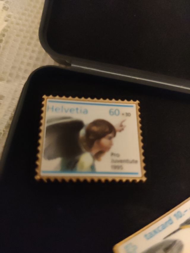 Pins anni 80 francobolli