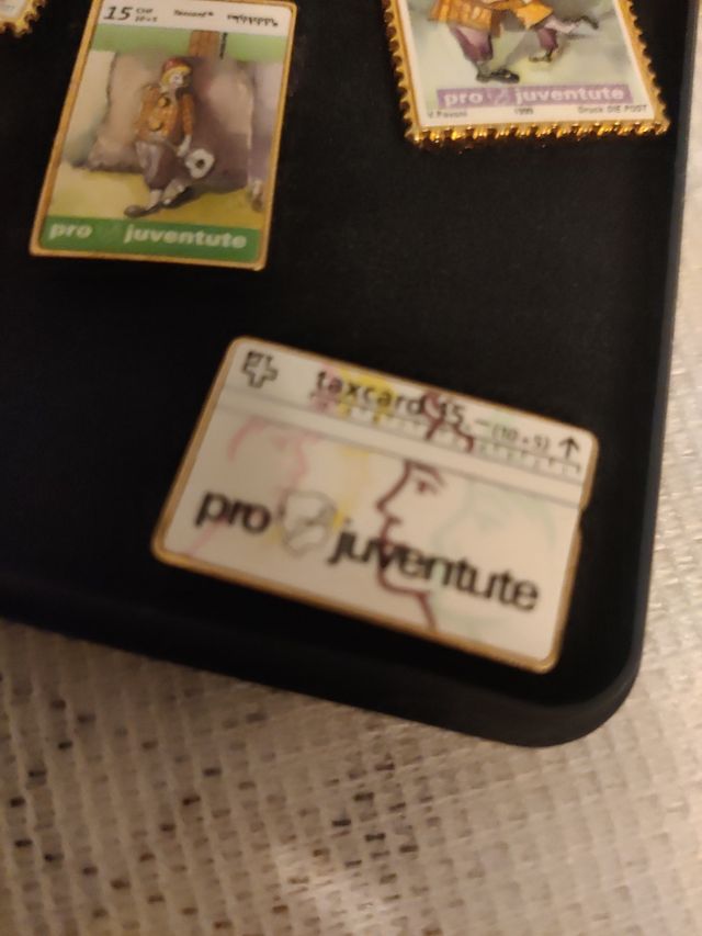 Pins anni 80 francobolli