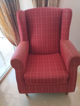 Sillón roja de tela