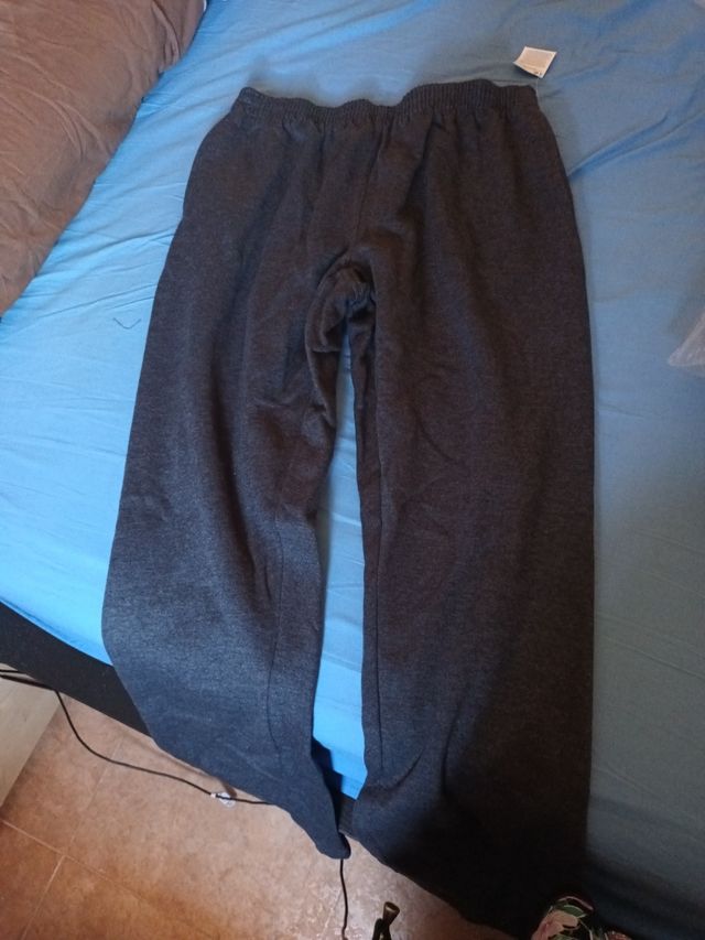 Pantalón chándal gris