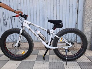 Fat Bike blanca - Bicicleta montaña