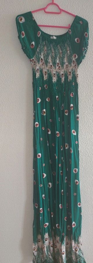 Vestido comprido verde estampado