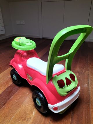 Coche Clementoni bebé