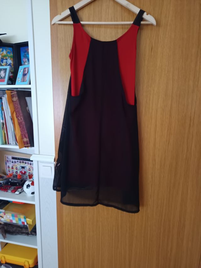 Vestido Desigual rojo y negro