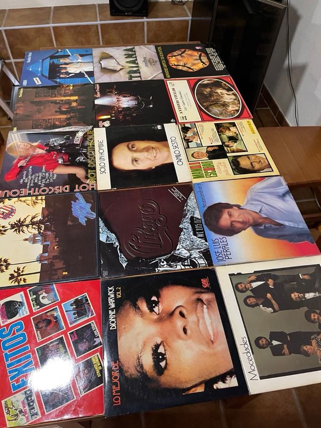 Equipo música AIWA vintage con 31 y 18 discos