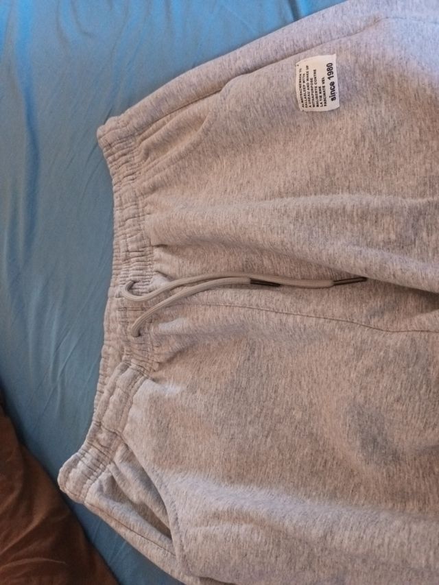 Pantalones chándal grises