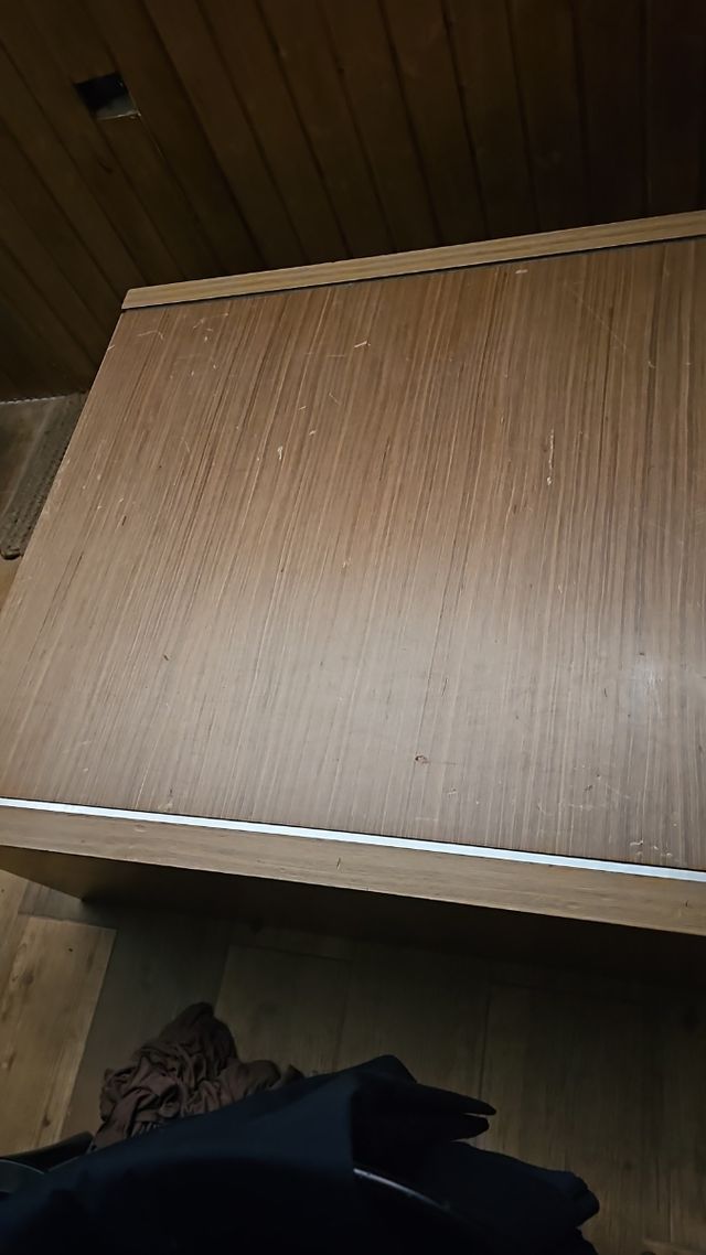 Mesa centro madera marrón de 1m×1m