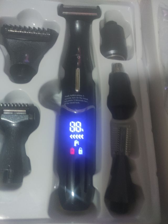 Máquina afeitar 6 en 1 - Negra