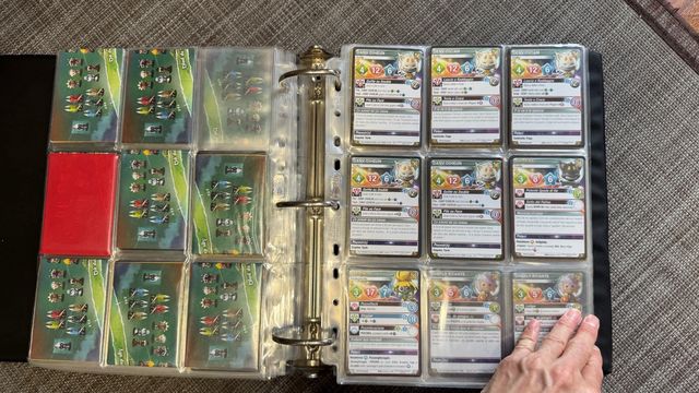 Lote de 260+ cartas Krosmaster