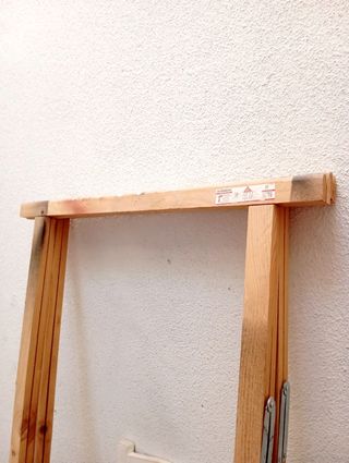 Caballete de madera rústico