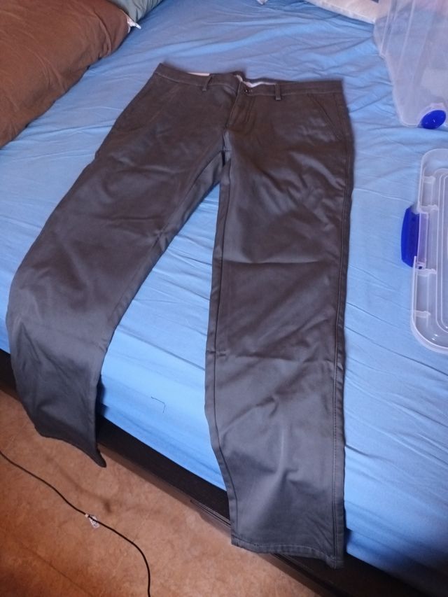 Pantalón Casual Gris