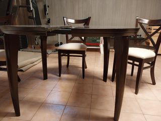 Mesa redonda extensible + 4 sillas