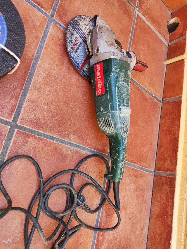Amoladora Grande Metabo + discos + cable