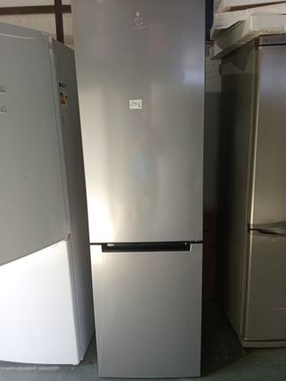Nevera combi Bosch acero