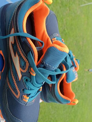 Zapatillas Jvorajraslatex - Azul y Naranja - 36