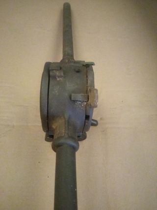 Máquina roscadora antigua