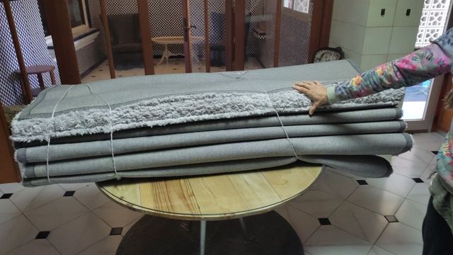 4 Alfombra gris - pelo grueso - salon