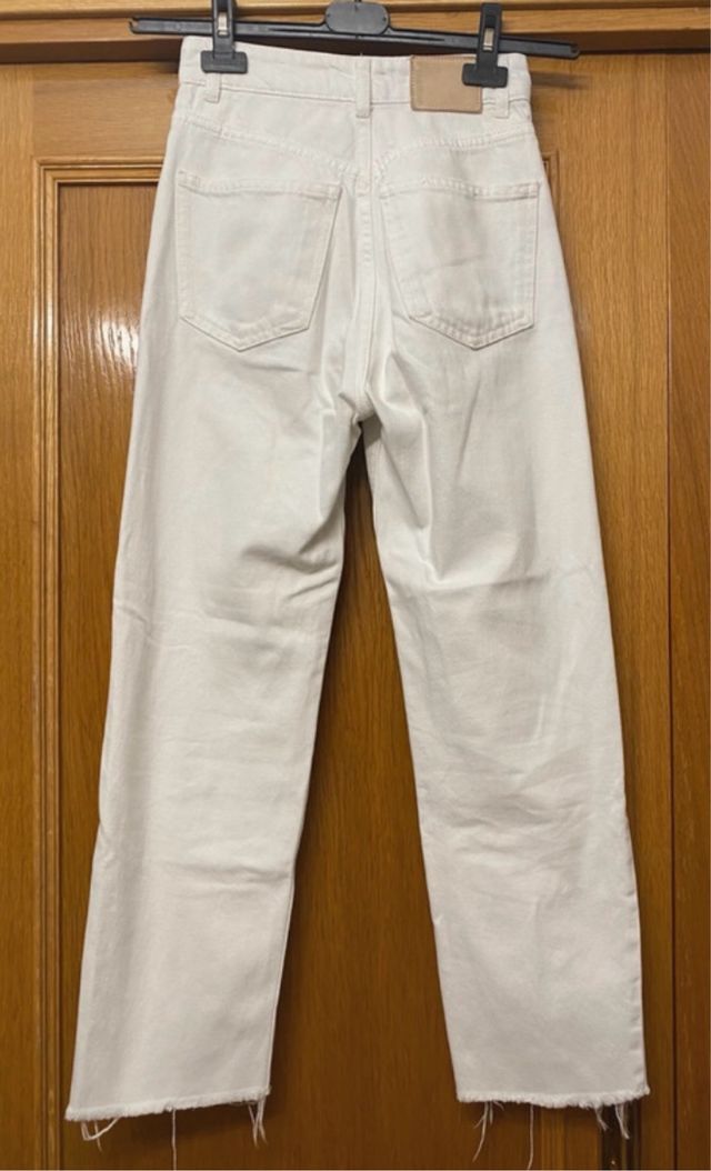 Vaqueros rectos blancos