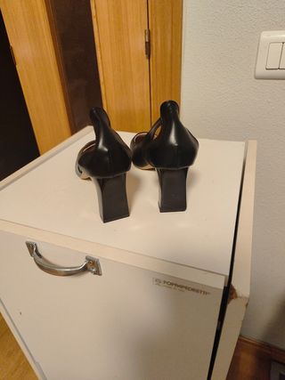 Zapatos negros tacón bajo mujer