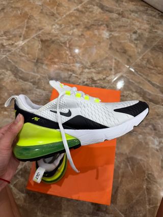 Zapatillas Nike Air Max 270 - Blancas y Negras