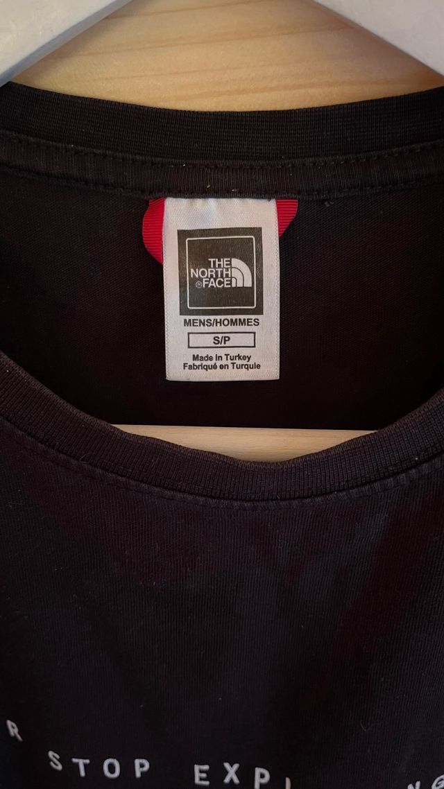 Camiseta The North Face negra - Talla S