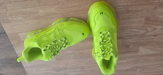 Balenciaga Triple S amarillas, talla 44