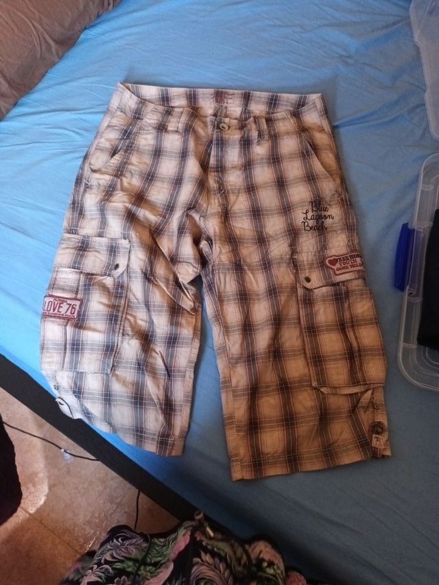 Bermudas beige cuadros