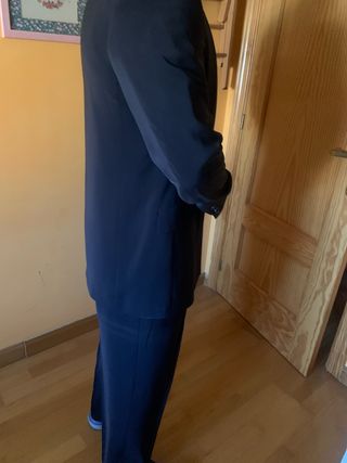 Traje gris hombre talla L
2 chlalecos y corbata 