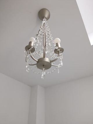 Elegante lámpara de cristal