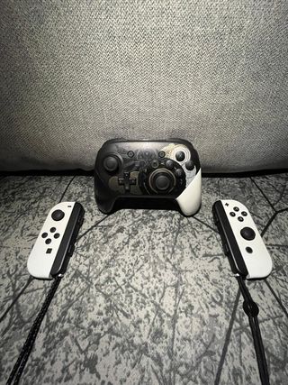 Nintendo Switch OLED bianco: impeccabile