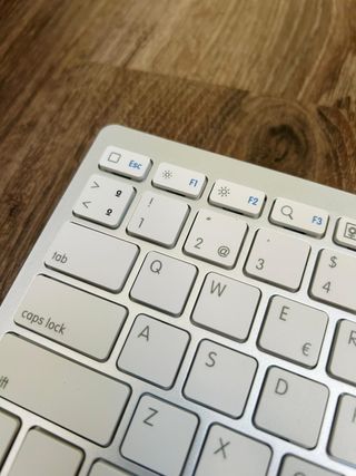 Wireless Bluetooth keyboard