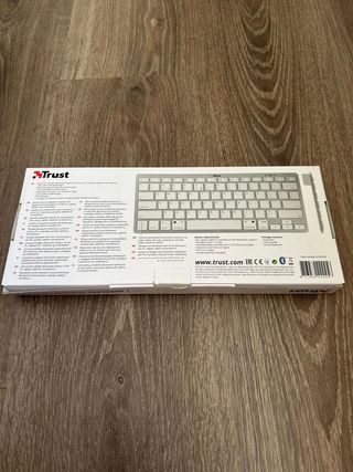 Wireless Bluetooth keyboard