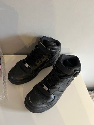 NIKE AIR FORCE ONE NEGRAS ALTAS
