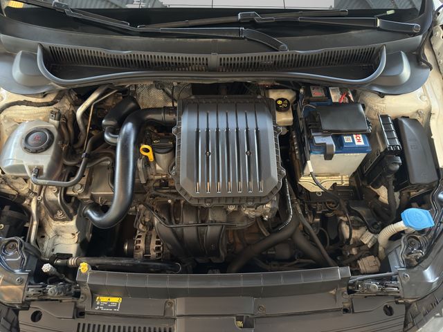 Volkswagen Polo ADVANCE 75 CV