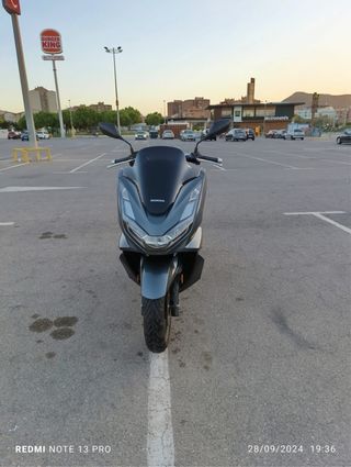 Honda PCX 125 - Moto Scooter
