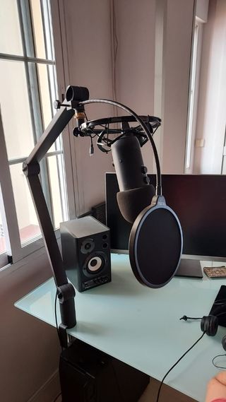 Micrófono Blue Yeti USB con pata